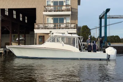 Albemarle 45 Carolinian Fisharound Express