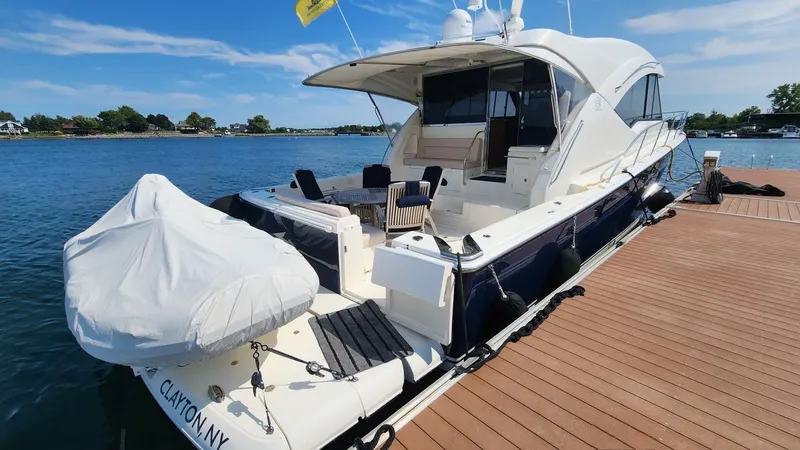 Magine Yacht Photos Pics 2015 Riviera 565 Suv - Image 2