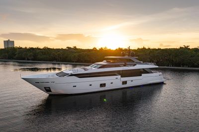 Yacht