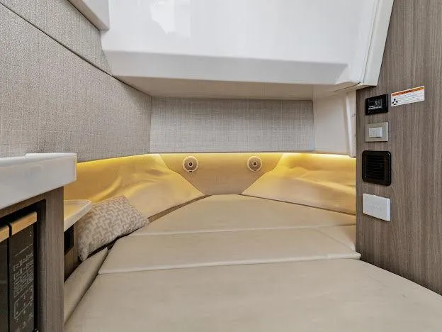  Yacht Photos Pics 2021 Regal 38 Sav - Image 20