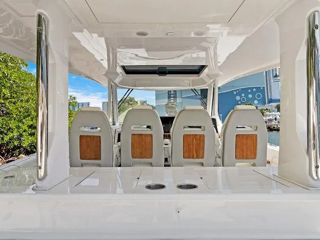  Yacht Photos Pics 2021 Regal 38 Sav - Image 6