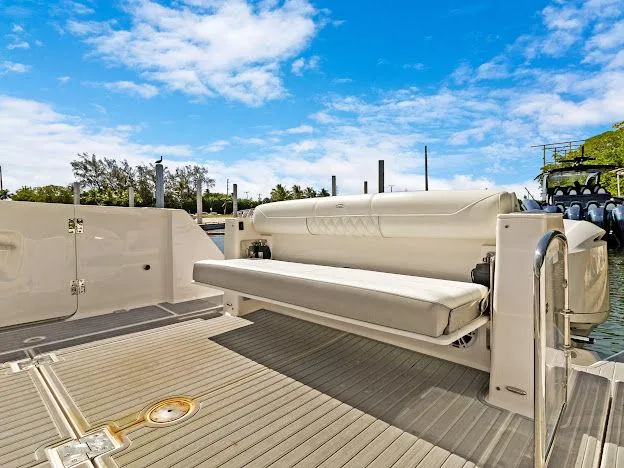  Yacht Photos Pics 2021 Regal 38 Sav - Image 9