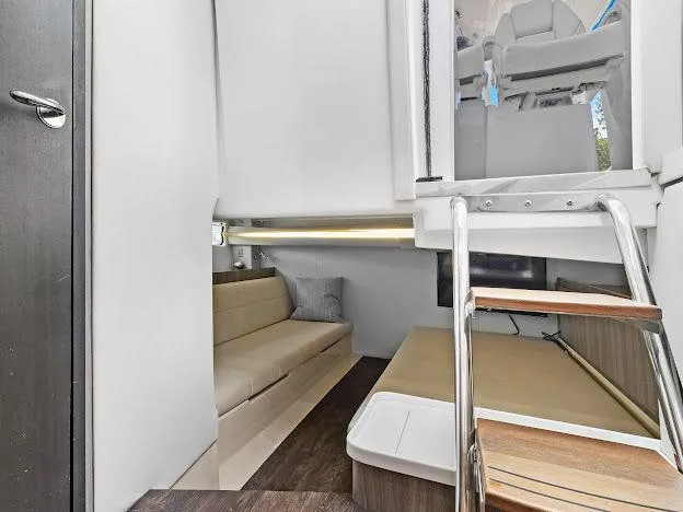  Yacht Photos Pics 2021 Regal 38 Sav - Image 21