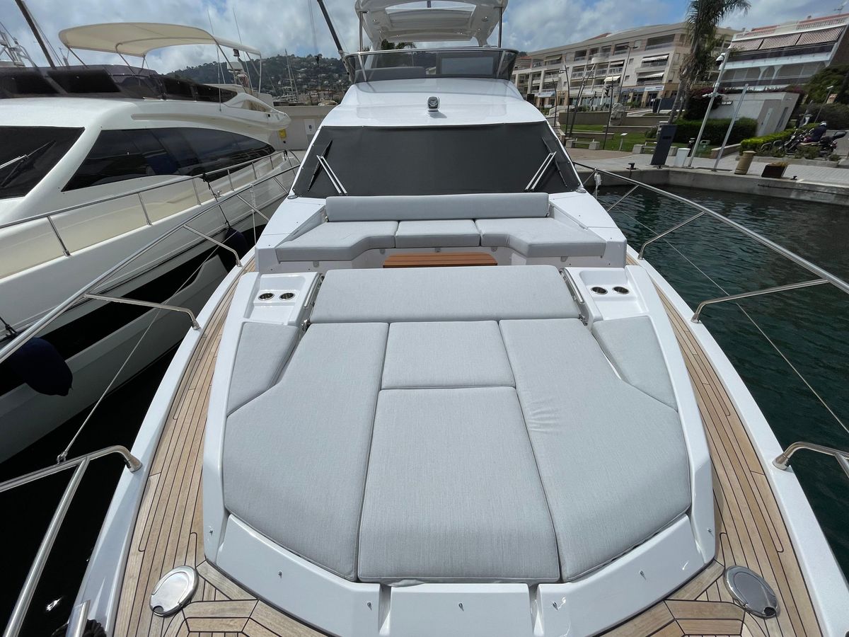 2023 Azimut 61 