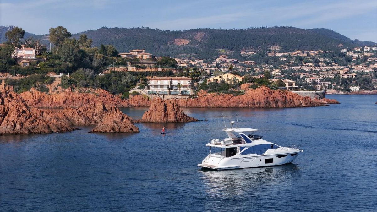 2023 Azimut 61 