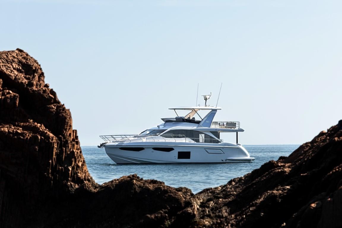 2023 Azimut 61 