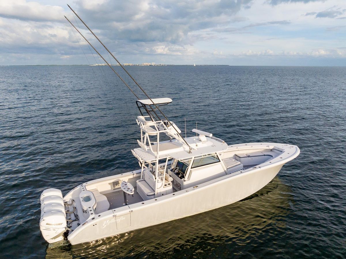 2022 Yellowfin 42 