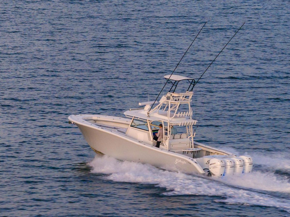 2022 Yellowfin 42 