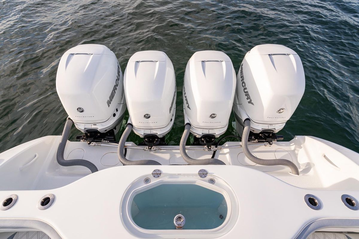 2022 Yellowfin 42 