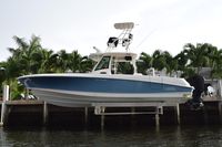 2017 Boston Whaler 350 Outrage