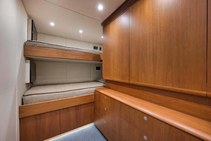 Bree Yacht Photos Pics 