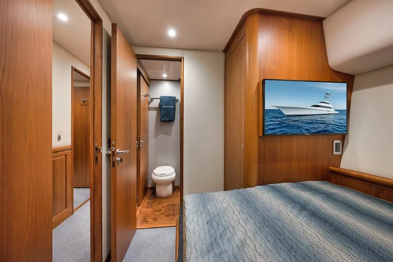 Bree Yacht Photos Pics 