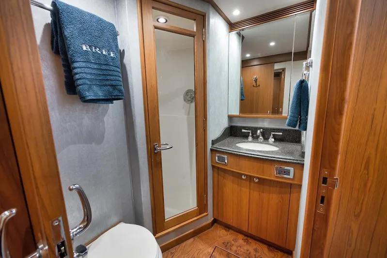 Bree Yacht Photos Pics 