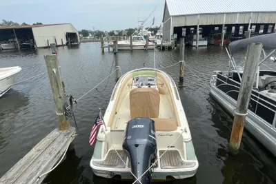 Chris-Craft Catalina 23