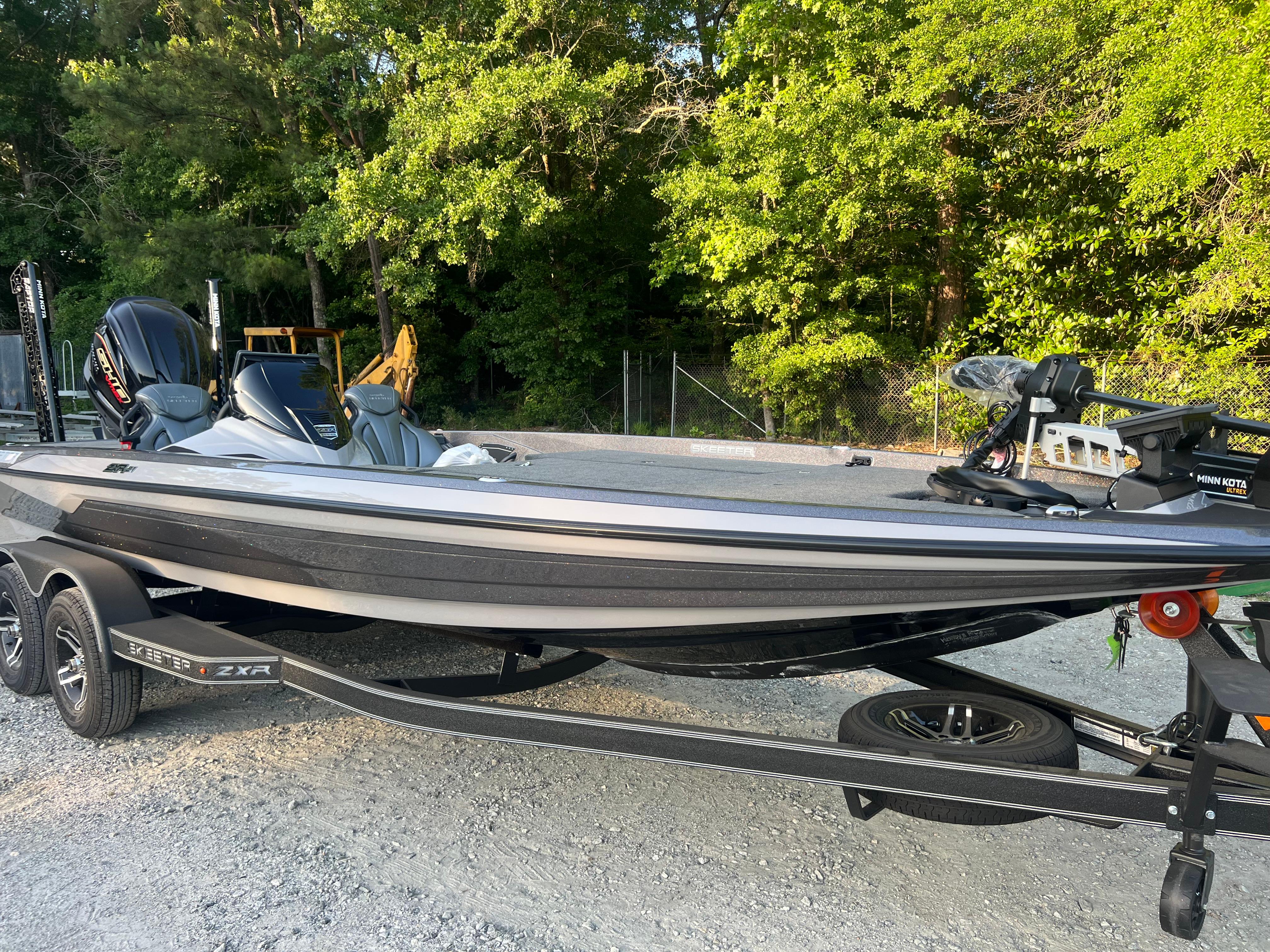 Skeeter ZXR21
