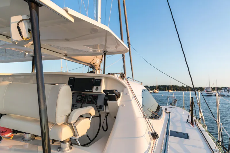 Tao 452 Yacht Photos Pics 