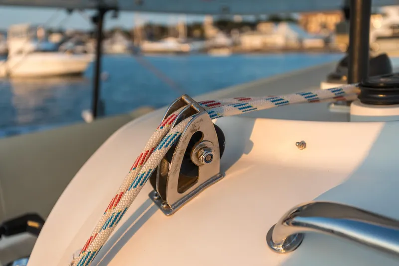 Tao 452 Yacht Photos Pics 