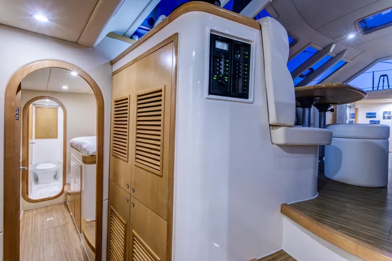 Tao 452 Yacht Photos Pics 