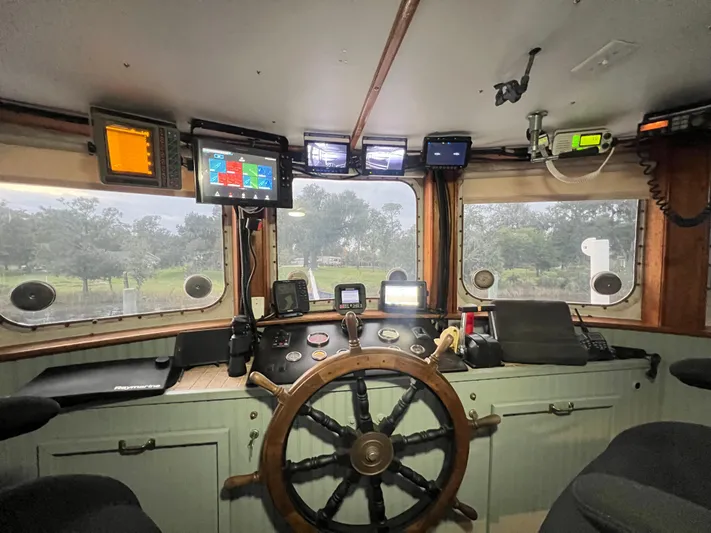 Moonraker Yacht Photos Pics 