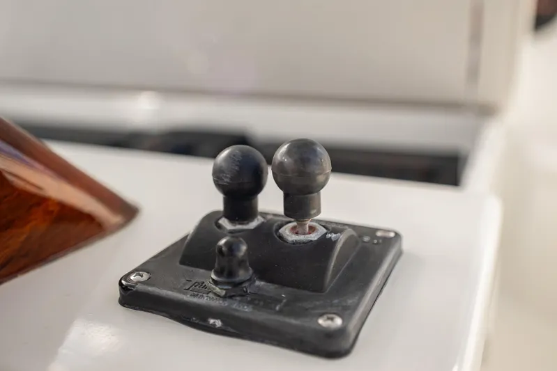 Reese Lee Yacht Photos Pics Close-up of control levers on a 2003 Gamefisherman 34 Express boat.