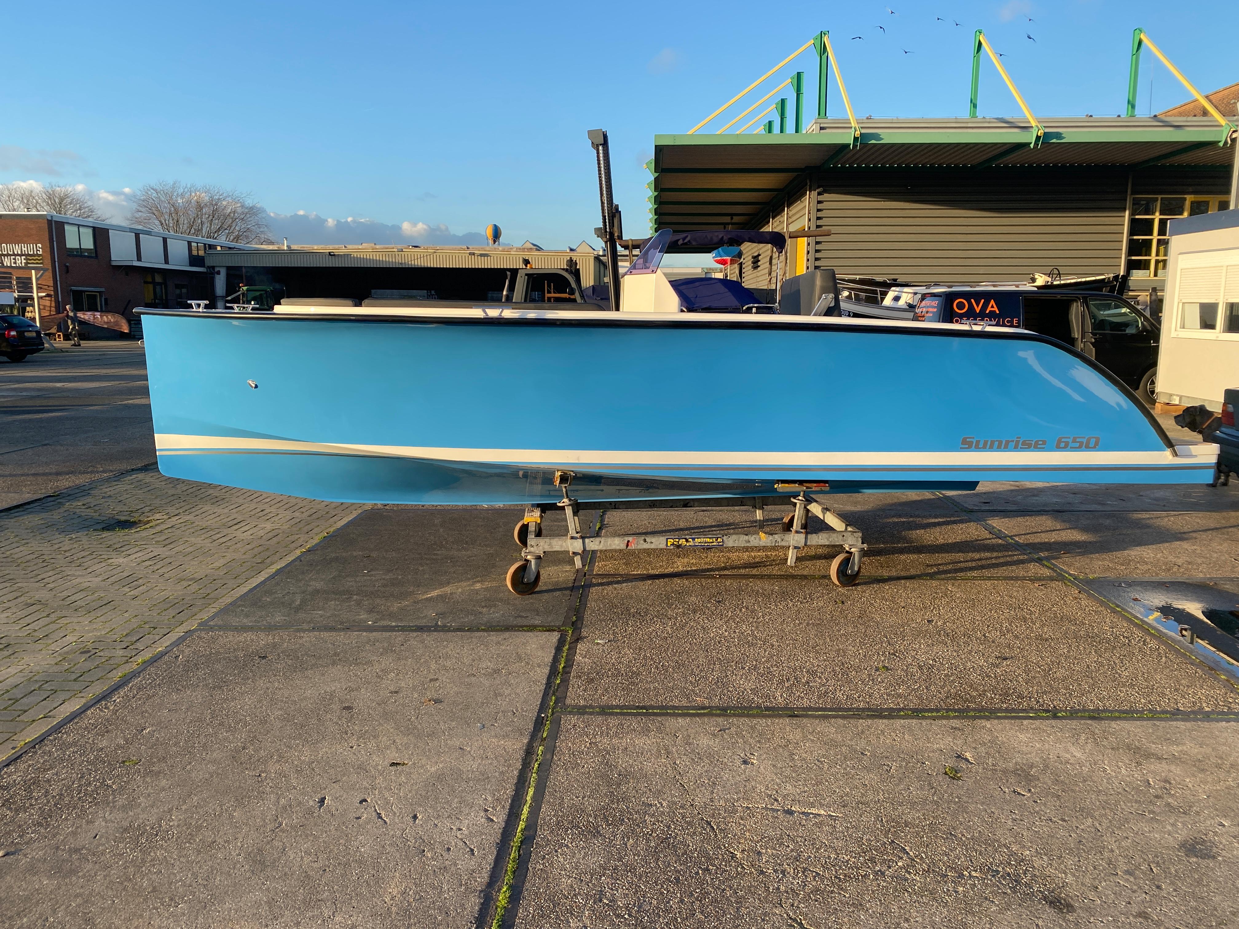 2021 Sunrise 650 Tender Sport