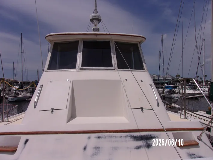 Chesapeake Yacht Photos Pics 1986 Kadey-Krogen Manatee 36 yacht docked at marina, front view.