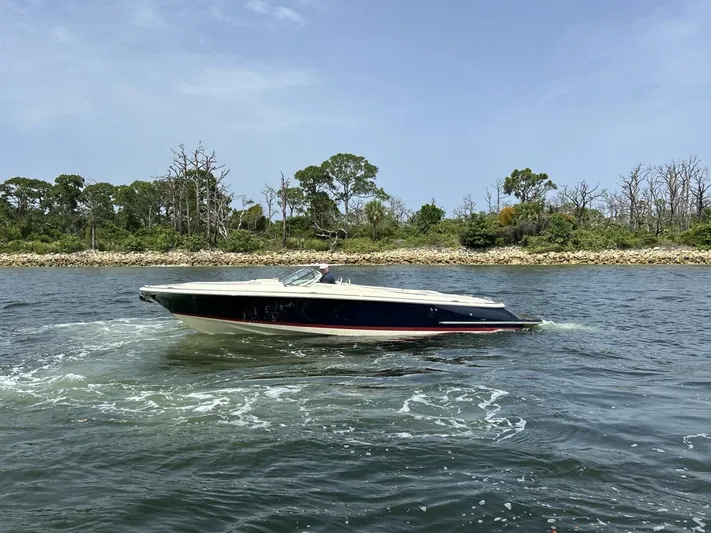  Yacht Photos Pics 2019 Chris-craft Launch 30 - Image 3