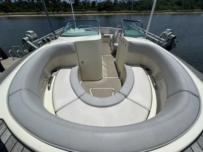  Yacht Photos Pics 2019 Chris-craft Launch 30 - Image 16