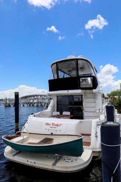 2001 Sea Ray 560 Sedan Bridge